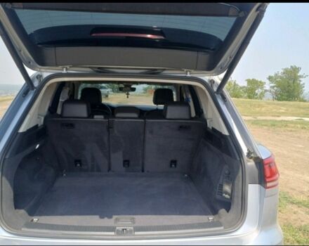 Серый Фольксваген Туарег, объемом двигателя 3 л и пробегом 79 тыс. км за 40500 $, фото 6 на Automoto.ua