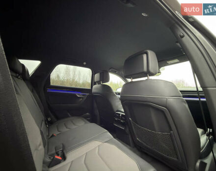 Сірий Фольксваген Туарег, об'ємом двигуна 3 л та пробігом 45 тис. км за 59999 $, фото 82 на Automoto.ua