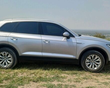 Серый Фольксваген Туарег, объемом двигателя 3 л и пробегом 79 тыс. км за 40500 $, фото 3 на Automoto.ua