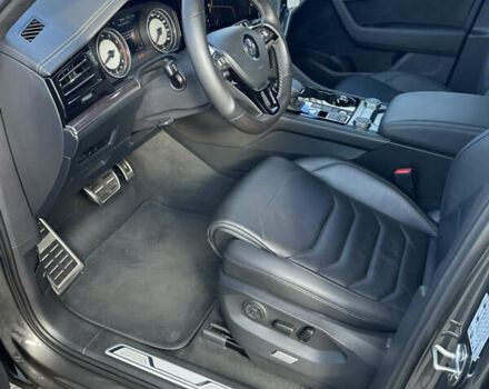 Сірий Фольксваген Туарег, об'ємом двигуна 2.99 л та пробігом 138 тис. км за 47500 $, фото 9 на Automoto.ua