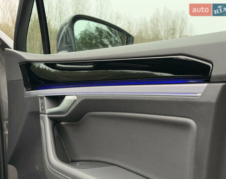 Сірий Фольксваген Туарег, об'ємом двигуна 3 л та пробігом 45 тис. км за 59999 $, фото 85 на Automoto.ua