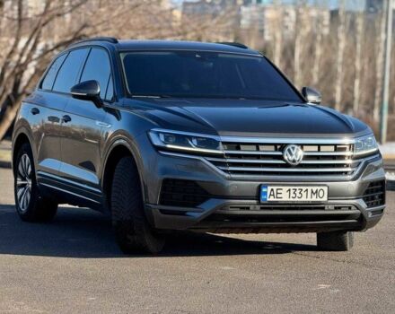 Сірий Фольксваген Туарег, об'ємом двигуна 3 л та пробігом 80 тис. км за 42000 $, фото 2 на Automoto.ua