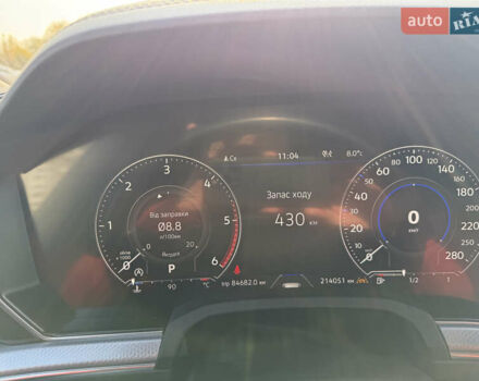 Серый Фольксваген Туарег, объемом двигателя 2.97 л и пробегом 214 тыс. км за 46700 $, фото 2 на Automoto.ua