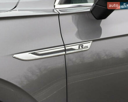 Сірий Фольксваген Туарег, об'ємом двигуна 3 л та пробігом 45 тис. км за 59999 $, фото 33 на Automoto.ua