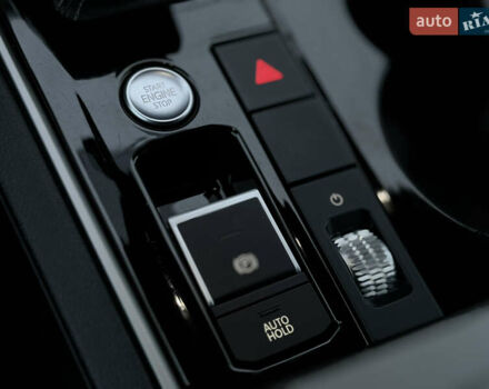 Сірий Фольксваген Туарег, об'ємом двигуна 3 л та пробігом 182 тис. км за 46000 $, фото 85 на Automoto.ua