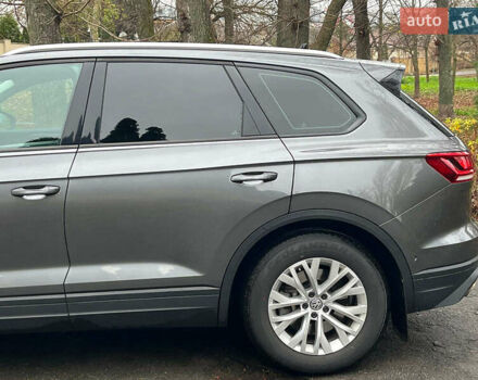 Серый Фольксваген Туарег, объемом двигателя 3.6 л и пробегом 117 тыс. км за 39990 $, фото 6 на Automoto.ua