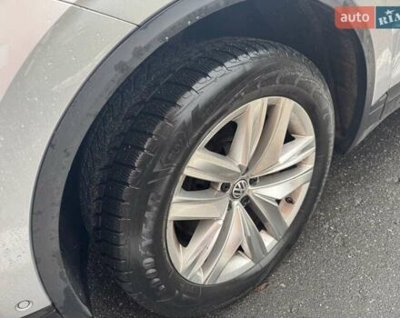 Сірий Фольксваген Туарег, об'ємом двигуна 3 л та пробігом 67 тис. км за 44000 $, фото 6 на Automoto.ua