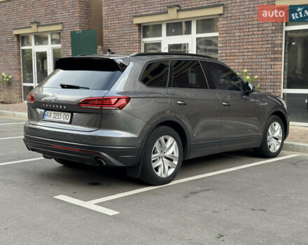 Сірий Фольксваген Туарег, об'ємом двигуна 3 л та пробігом 253 тис. км за 32900 $, фото 9 на Automoto.ua