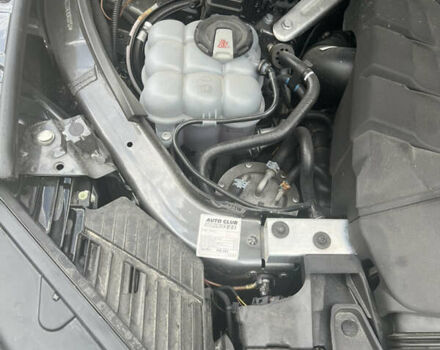 Серый Фольксваген Туарег, объемом двигателя 2.97 л и пробегом 166 тыс. км за 53000 $, фото 6 на Automoto.ua