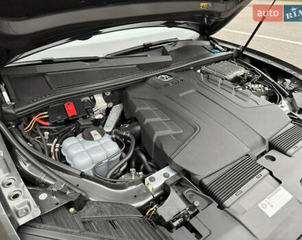 Сірий Фольксваген Туарег, об'ємом двигуна 3 л та пробігом 45 тис. км за 59999 $, фото 166 на Automoto.ua