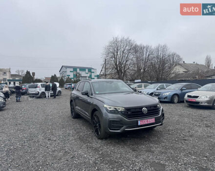 Серый Фольксваген Туарег, объемом двигателя 2.97 л и пробегом 155 тыс. км за 54500 $, фото 8 на Automoto.ua