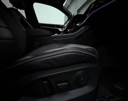 Сірий Фольксваген Туарег, об'ємом двигуна 3 л та пробігом 182 тис. км за 46000 $, фото 56 на Automoto.ua