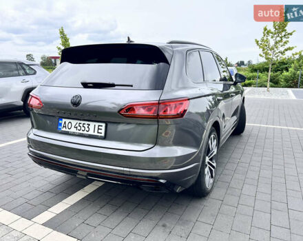 Серый Фольксваген Туарег, объемом двигателя 2.97 л и пробегом 149 тыс. км за 51200 $, фото 9 на Automoto.ua