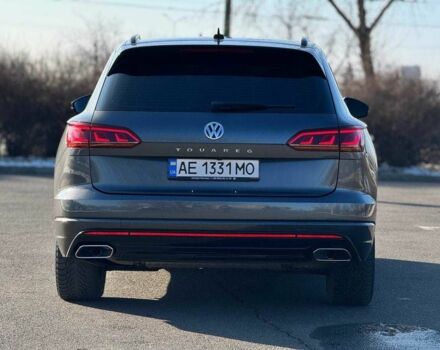 Сірий Фольксваген Туарег, об'ємом двигуна 3 л та пробігом 80 тис. км за 42000 $, фото 4 на Automoto.ua