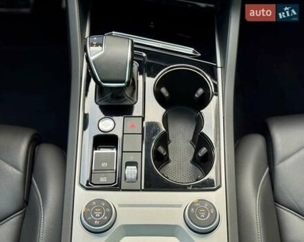 Серый Фольксваген Туарег, объемом двигателя 2.97 л и пробегом 142 тыс. км за 49700 $, фото 36 на Automoto.ua