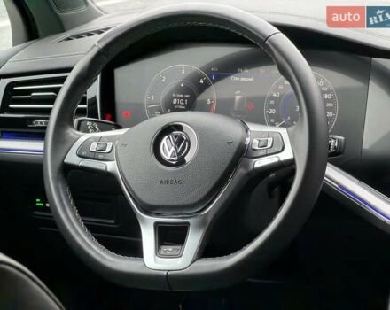 Сірий Фольксваген Туарег, об'ємом двигуна 3 л та пробігом 45 тис. км за 59999 $, фото 96 на Automoto.ua