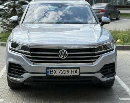 Сірий Фольксваген Туарег, об'ємом двигуна 2.99 л та пробігом 125 тис. км за 39000 $, фото 5 на Automoto.ua