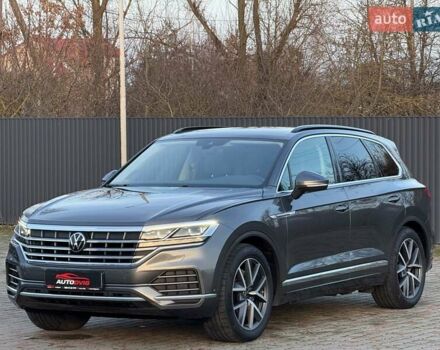 Серый Фольксваген Туарег, объемом двигателя 3 л и пробегом 135 тыс. км за 52999 $, фото 7 на Automoto.ua