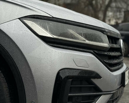 Серый Фольксваген Туарег, объемом двигателя 2.97 л и пробегом 147 тыс. км за 42999 $, фото 29 на Automoto.ua