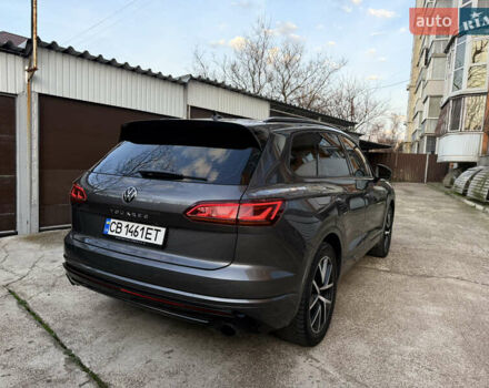 Серый Фольксваген Туарег, объемом двигателя 2.97 л и пробегом 125 тыс. км за 46800 $, фото 9 на Automoto.ua