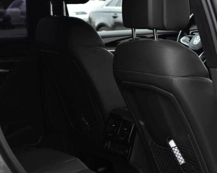 Сірий Фольксваген Туарег, об'ємом двигуна 3 л та пробігом 204 тис. км за 41999 $, фото 19 на Automoto.ua