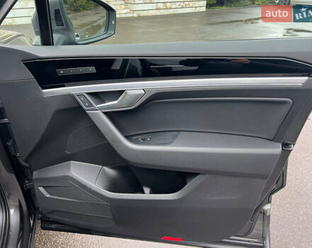 Серый Фольксваген Туарег, объемом двигателя 2.97 л и пробегом 120 тыс. км за 52500 $, фото 24 на Automoto.ua