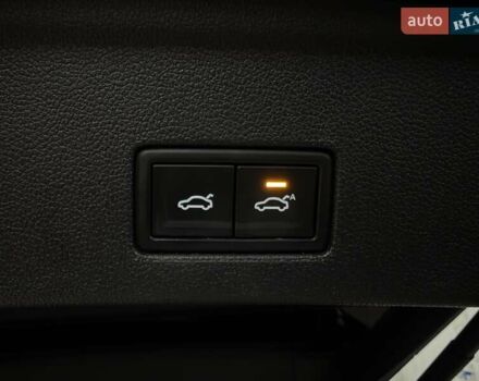 Серый Фольксваген Туарег, объемом двигателя 2.97 л и пробегом 53 тыс. км за 57000 $, фото 57 на Automoto.ua