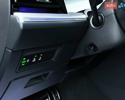 Серый Фольксваген Туарег, объемом двигателя 3 л и пробегом 135 тыс. км за 52999 $, фото 39 на Automoto.ua