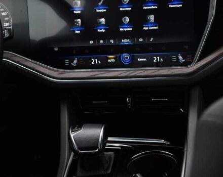 Сірий Фольксваген Туарег, об'ємом двигуна 3 л та пробігом 204 тис. км за 41999 $, фото 17 на Automoto.ua