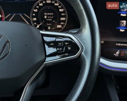 Серый Фольксваген Туарег, объемом двигателя 3 л и пробегом 135 тыс. км за 52999 $, фото 45 на Automoto.ua