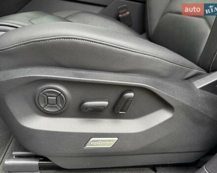 Сірий Фольксваген Туарег, об'ємом двигуна 2.97 л та пробігом 62 тис. км за 59000 $, фото 25 на Automoto.ua