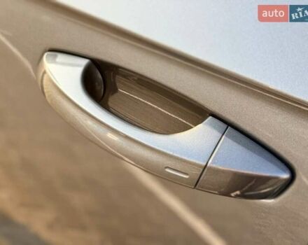 Серый Фольксваген Туарег, объемом двигателя 3 л и пробегом 115 тыс. км за 40500 $, фото 27 на Automoto.ua