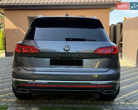 Сірий Фольксваген Туарег, об'ємом двигуна 2.97 л та пробігом 62 тис. км за 59000 $, фото 10 на Automoto.ua