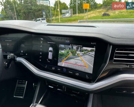 Серый Фольксваген Туарег, объемом двигателя 3 л и пробегом 160 тыс. км за 51500 $, фото 72 на Automoto.ua