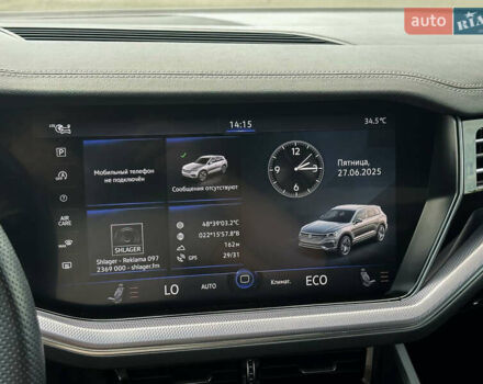 Серый Фольксваген Туарег, объемом двигателя 3 л и пробегом 160 тыс. км за 51500 $, фото 47 на Automoto.ua