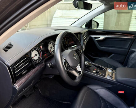 Серый Фольксваген Туарег, объемом двигателя 2.97 л и пробегом 125 тыс. км за 46800 $, фото 21 на Automoto.ua