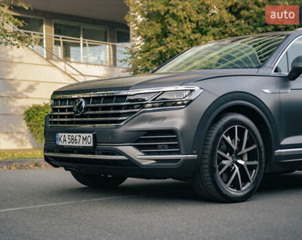 Фольксваген Туарег 2020 в Киеве на Automoto.ua Серый Фольксваген Туарег, объемом двигателя 3 л и пробегом 45 тыс. км за 59900 $, фото 15 на Automoto.ua