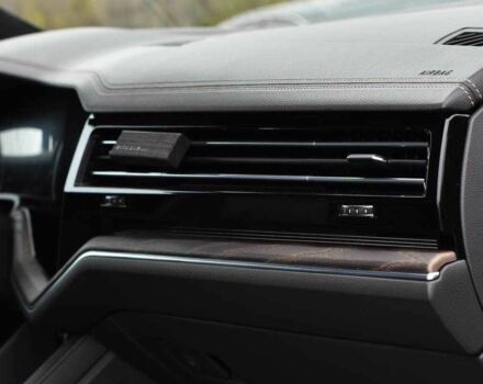 Сірий Фольксваген Туарег, об'ємом двигуна 3 л та пробігом 204 тис. км за 41999 $, фото 15 на Automoto.ua