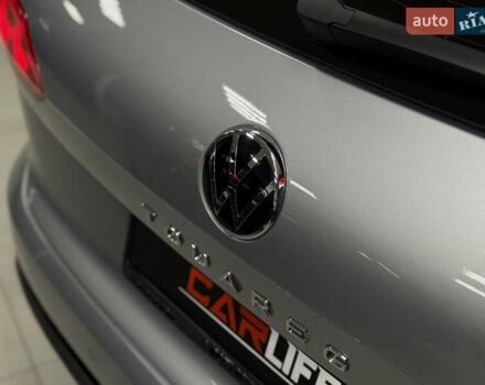 Серый Фольксваген Туарег, объемом двигателя 2.97 л и пробегом 53 тыс. км за 57000 $, фото 16 на Automoto.ua