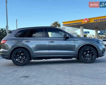 Сірий Фольксваген Туарег, об'ємом двигуна 2.97 л та пробігом 199 тис. км за 59999 $, фото 5 на Automoto.ua
