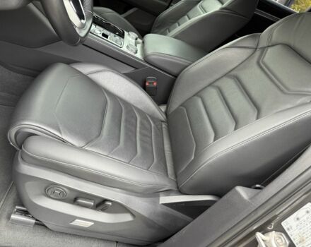 Серый Фольксваген Туарег, объемом двигателя 3 л и пробегом 62 тыс. км за 57950 $, фото 10 на Automoto.ua