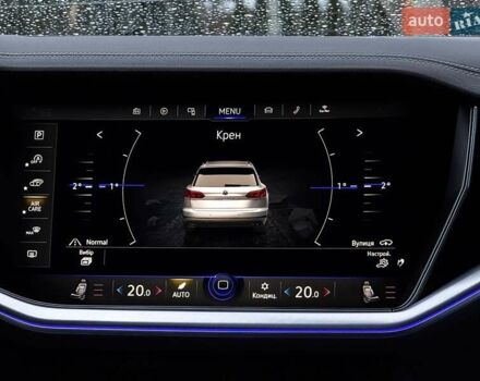 Серый Фольксваген Туарег, объемом двигателя 3 л и пробегом 135 тыс. км за 52999 $, фото 92 на Automoto.ua