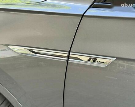 Сірий Фольксваген Туарег, об'ємом двигуна 3 л та пробігом 100 тис. км за 49500 $, фото 21 на Automoto.ua