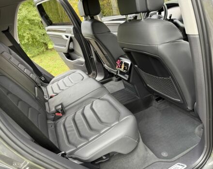 Серый Фольксваген Туарег, объемом двигателя 3 л и пробегом 62 тыс. км за 57950 $, фото 11 на Automoto.ua