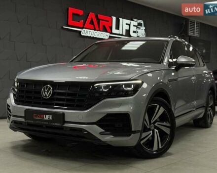 Серый Фольксваген Туарег, объемом двигателя 2.97 л и пробегом 53 тыс. км за 57000 $, фото 1 на Automoto.ua