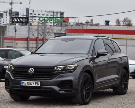 Сірий Фольксваген Туарег, об'ємом двигуна 2.99 л та пробігом 204 тис. км за 41999 $, фото 4 на Automoto.ua