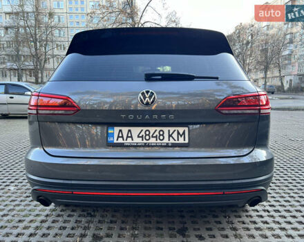 Серый Фольксваген Туарег, объемом двигателя 2.99 л и пробегом 88 тыс. км за 46800 $, фото 6 на Automoto.ua
