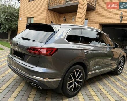 Сірий Фольксваген Туарег, об'ємом двигуна 2.97 л та пробігом 62 тис. км за 59000 $, фото 5 на Automoto.ua