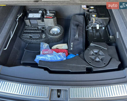 Фольксваген Туарег 2020 у Кривому Розі на Automoto.ua Сірий Фольксваген Туарег, об'ємом двигуна 3.96 л та пробігом 111 тис. км за 72000 $, фото 29 на Automoto.ua