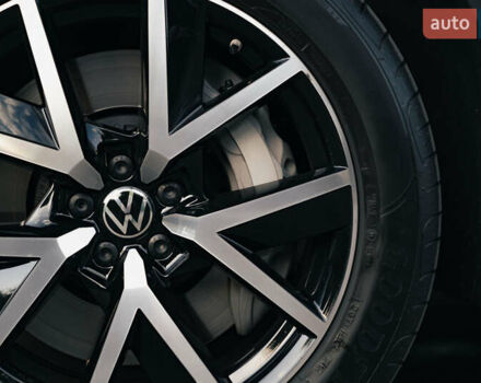 Фольксваген Туарег 2020 в Киеве на Automoto.ua Серый Фольксваген Туарег, объемом двигателя 3 л и пробегом 45 тыс. км за 59900 $, фото 6 на Automoto.ua